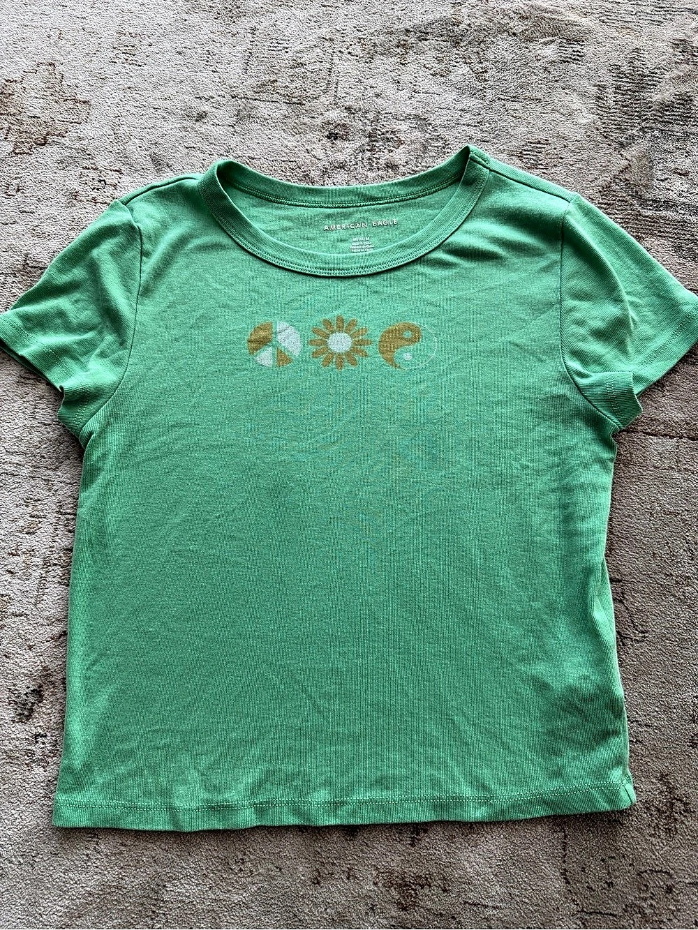 American Eagle Graphic Short Sleeve baby Tee in Green Size Medium